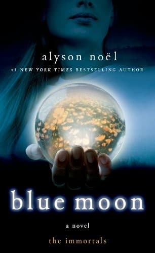 Cover of Blue Moon by Alyson Noel