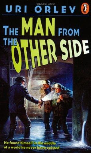 Cover of Ish min ha-tsad ha-aḥer by Uri Orlev