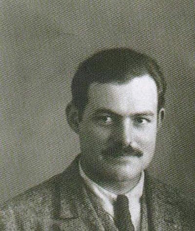 Cover of Picturing Hemingway by Frederick Voss