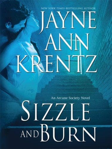 Cover of Sizzle and Burn by Jayne Ann Krentz