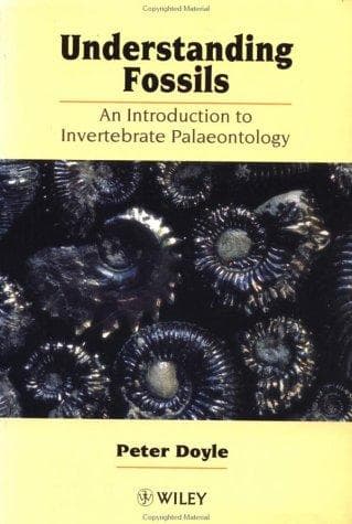 Cover of Understanding fossils by Peter Doyle