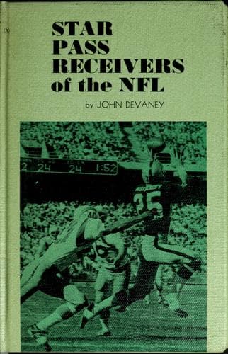 Cover of Star pass receivers of the NFL by Devaney, John