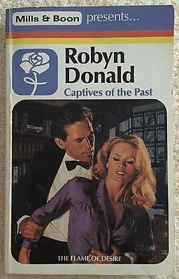 Cover of Captives Of The Past by Robyn Donald