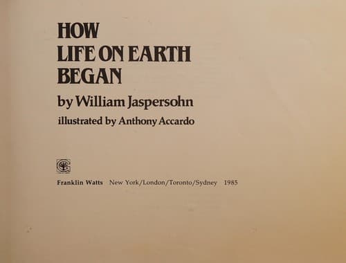 Cover of How life on Earth began by William Jaspersohn